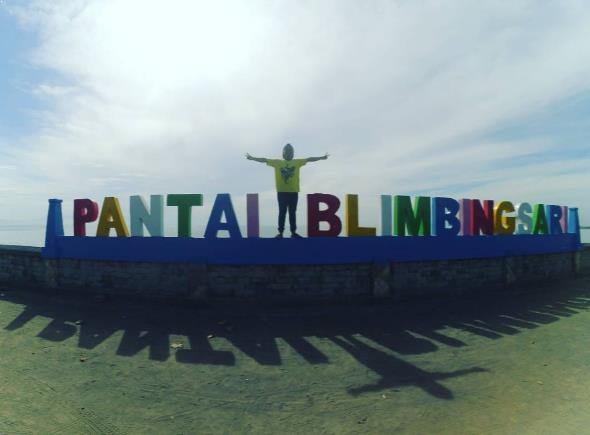 Nikmati Ketenangan Ombak Selat Bali dan Gurihnya Ikan Bakar Khas Pantai Blimbingsari Banyuwangi