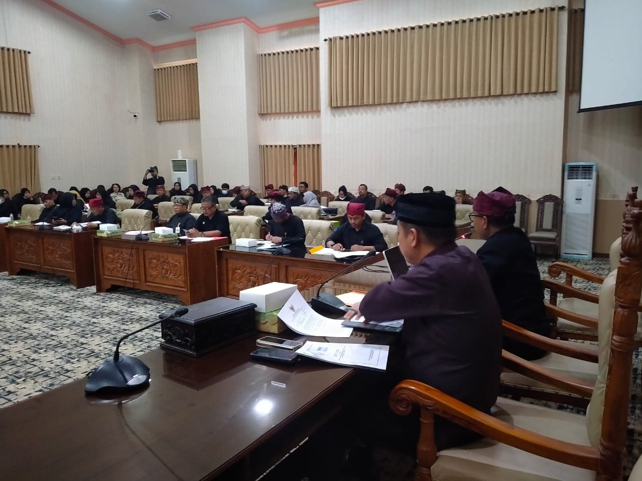 Banggar DPRD Banyuwangi bersama Eksekutif Bahas Raperda Pertanggungjawaban Pelaksanaan APBD 2022