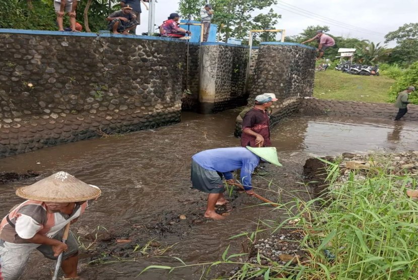 DPU Pengairan Banyuwangi Ajak Masyarakat Jaga Kebersihan Sungai